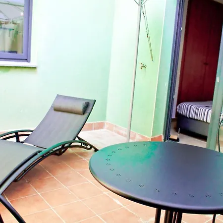 Urban Manesa City Center Apartment With Private Patio Manresa Exterior photo