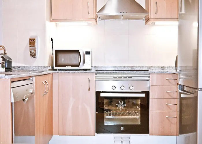 Urban Manesa City Center Apartment With Private Patio