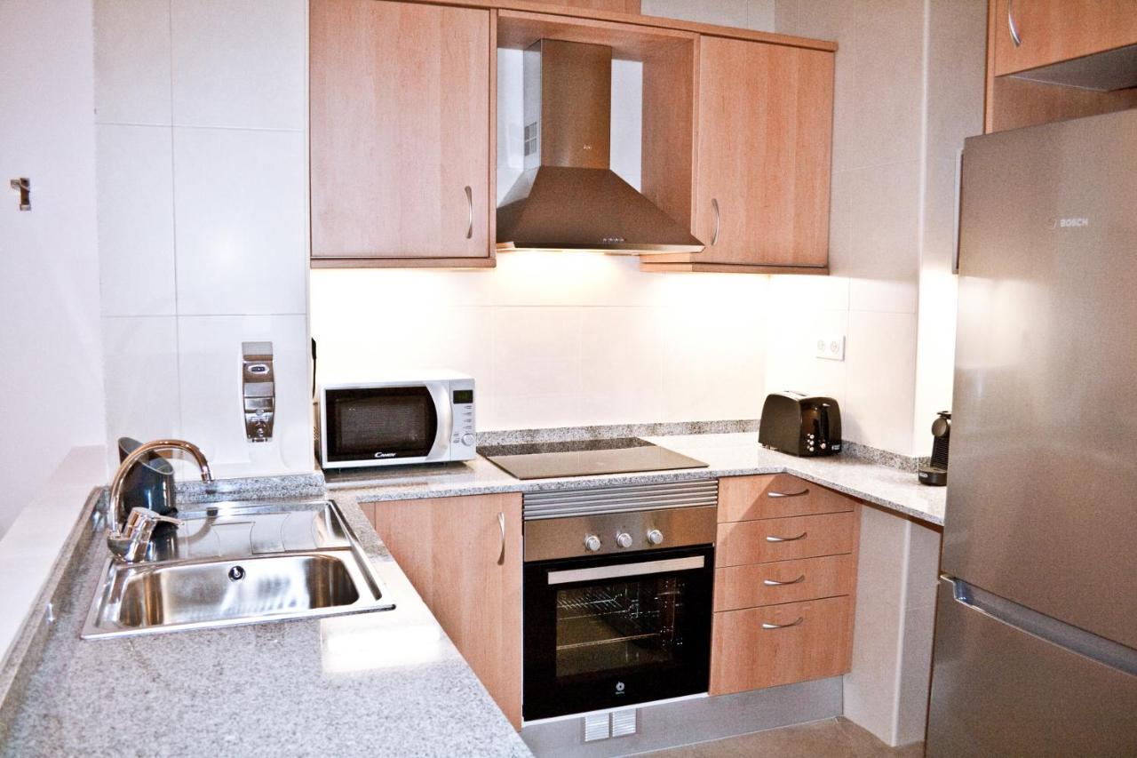 Urban Manesa Center With Private Patio *