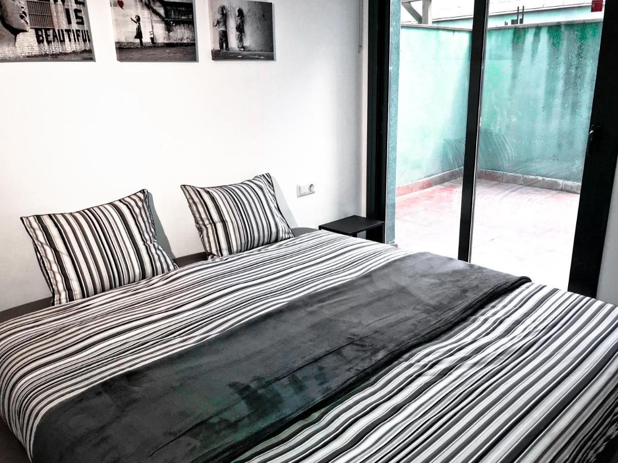 Urban Manesa Center With Private Patio Appartement