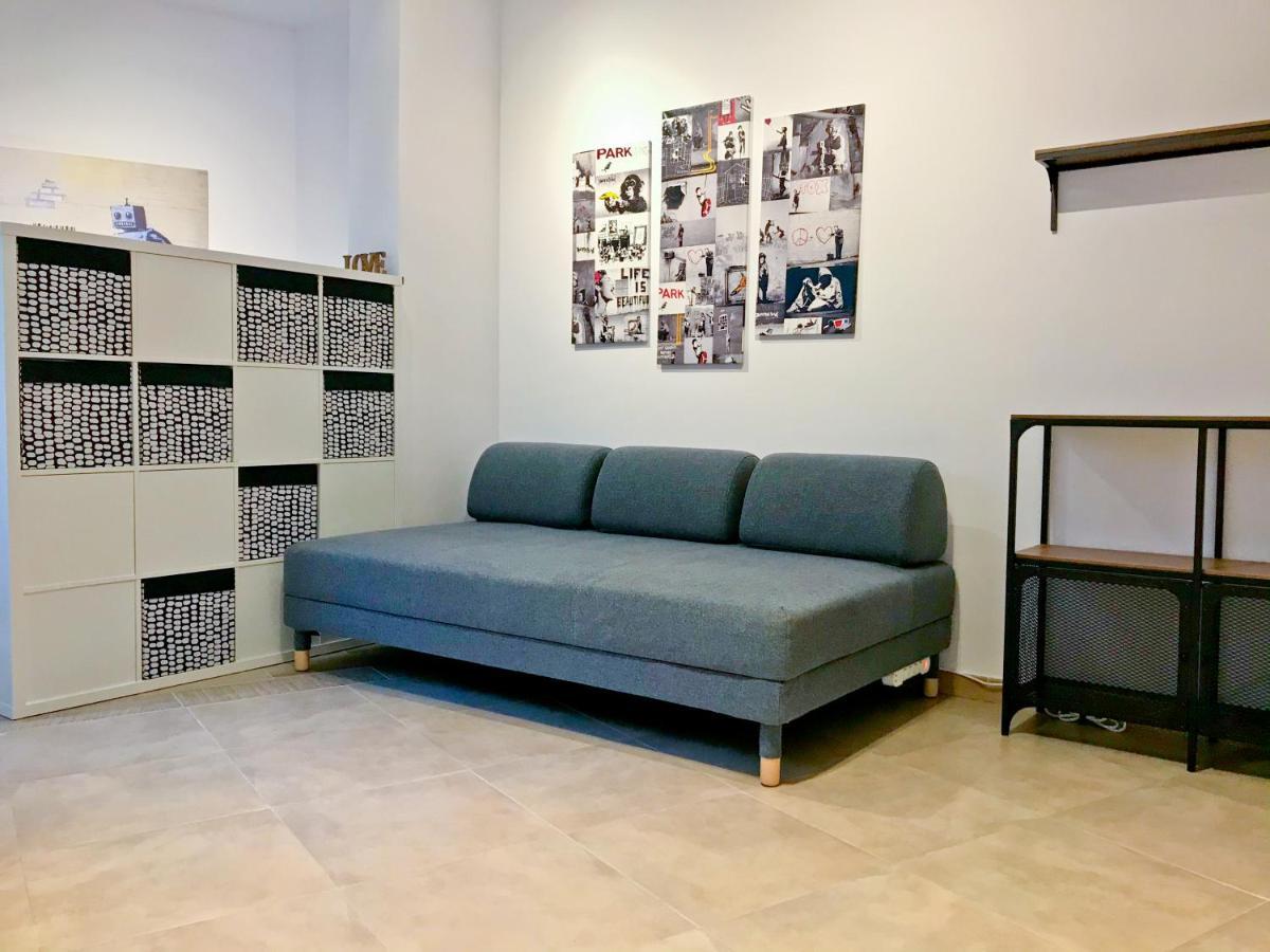 Urban Manesa Center With Private Patio Apartment *