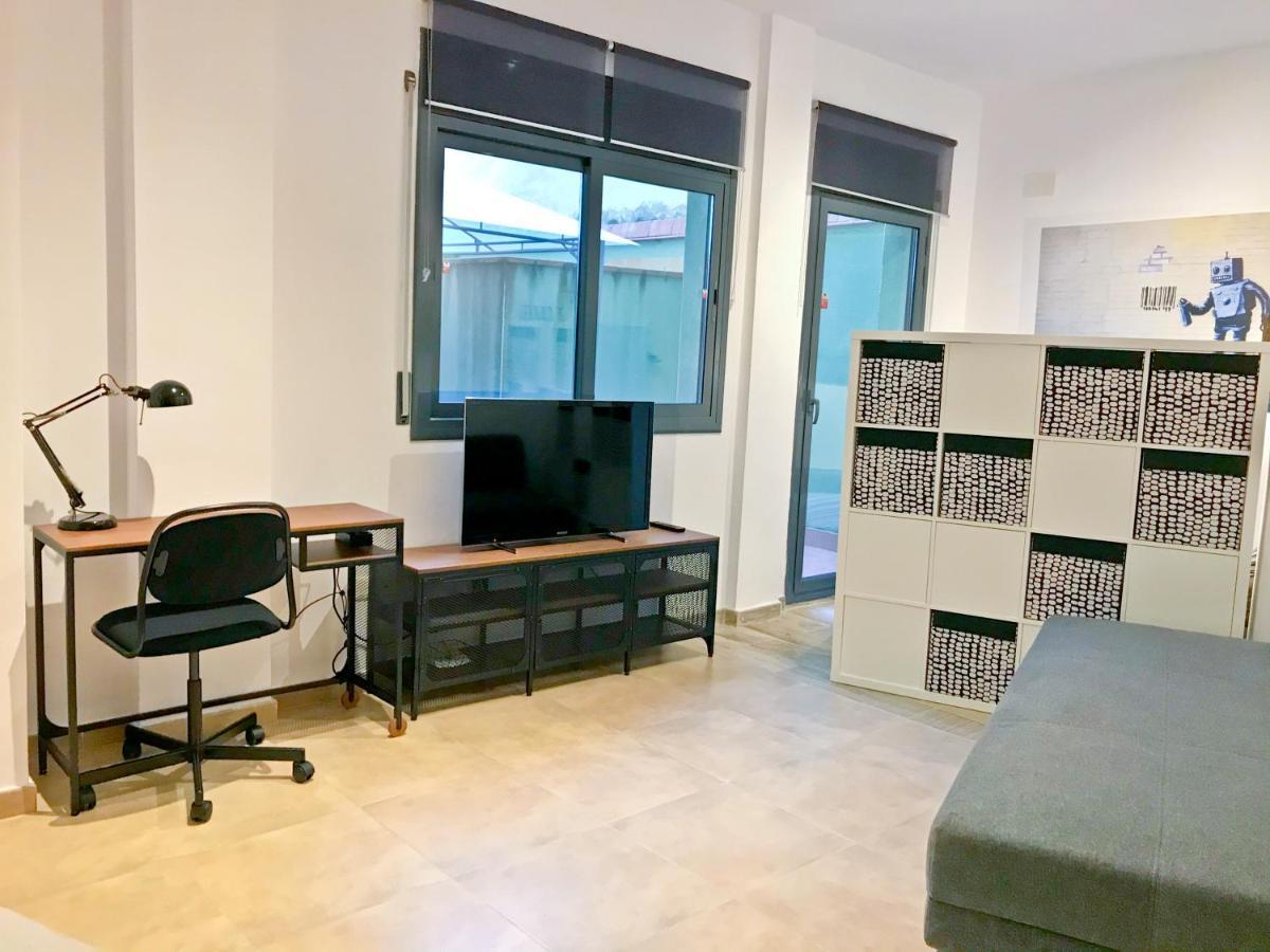Appartamento Urban Manesa Center With Private Patio *