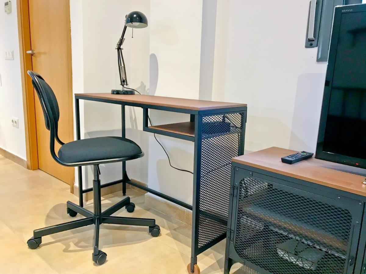 Urban Manesa Center With Private Patio Apartment